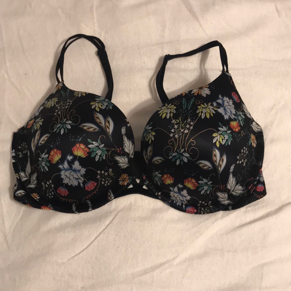 🌿ALL MUST GO🌿 VS Very Sexy Push-up